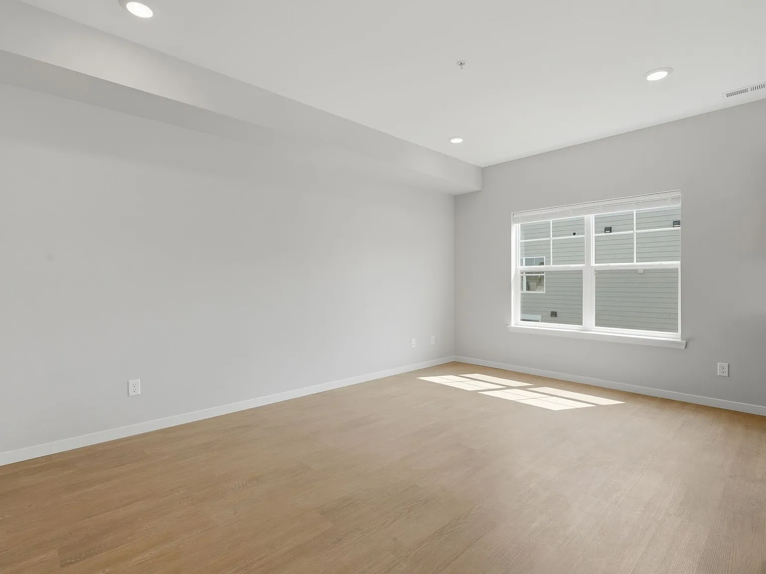 Big Ben Townhomes Brand New Construction | Attached 2-Stall Garage — Photo 3