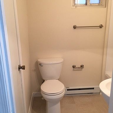 5th image of 18 S Boulevard APT 1