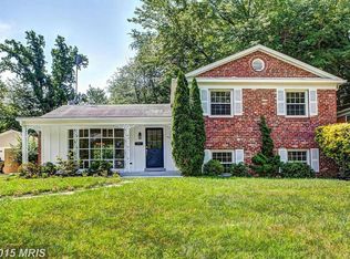 6812 Renita Ln, Bethesda, MD 20817