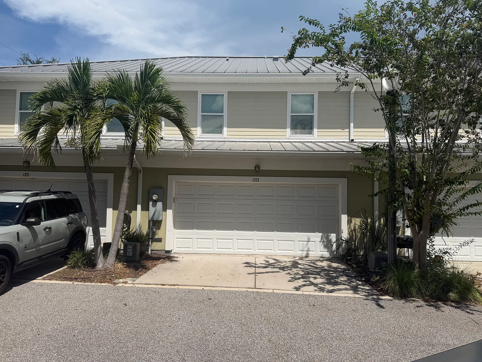 3 bed, 2.5 bath, 1436 sqft, $2,750 — Photo 2