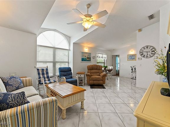 2nd image of 13262 Whitehaven Ln APT 605