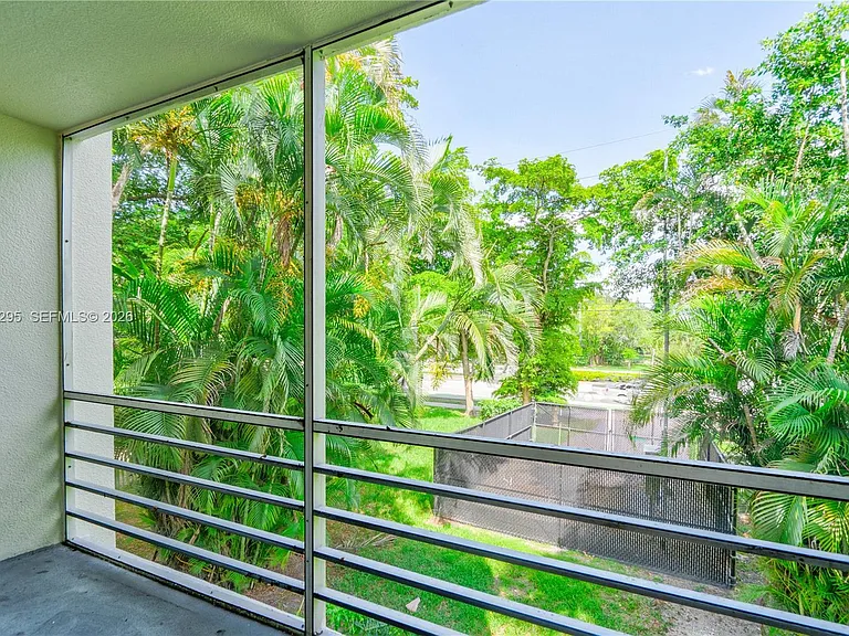 4205 N University Dr #205 — Photo 8