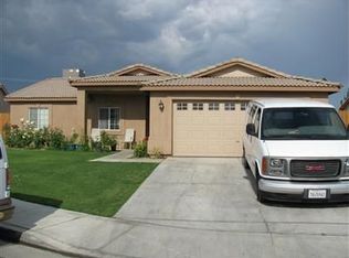 909 Vallejo Dr, Bakersfield, CA 93307