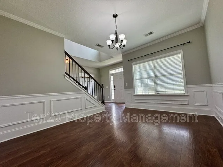 9708 Yellow Pine Rd — Photo 4