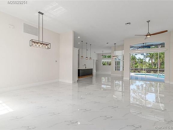 4th image of 3215 SE Braemar Way