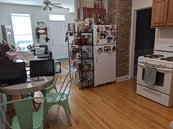 3rd image of 1228 N Greenview Ave