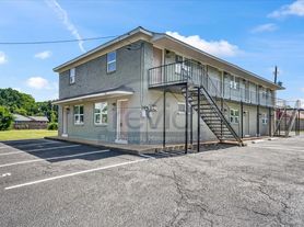 708 Hastings