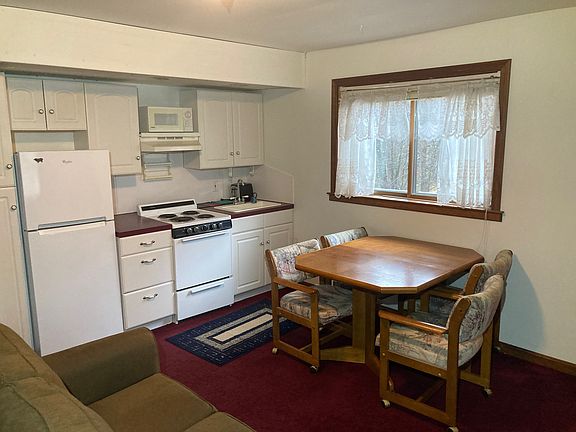 5th image of 13 Merritt Rd #2