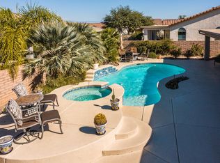 727 N Pebbles Ridge Dr, Green Valley, AZ 85614