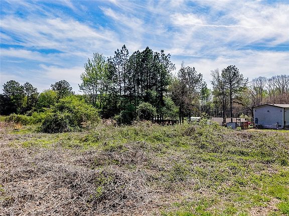 3rd image of 213 Evergreen Church Rd