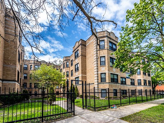2nd image of 8100 S Essex Ave #8110-1W