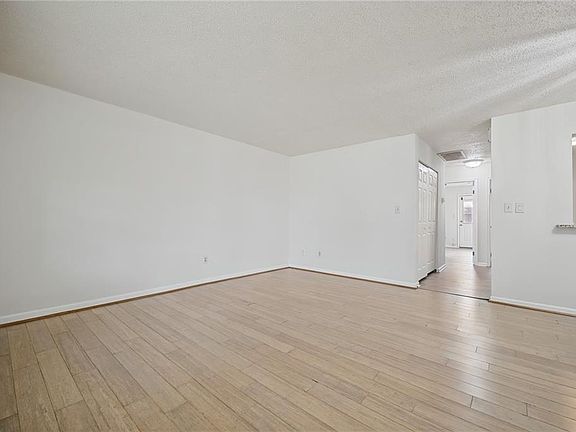 3rd image of 1114 Vermilya Ct