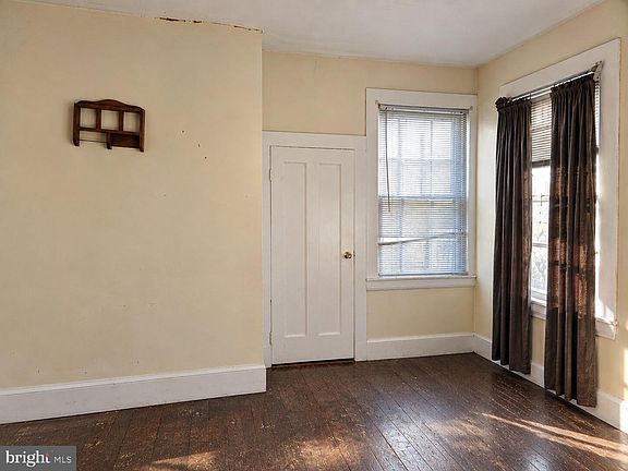 3rd image of 87 Broadway #89