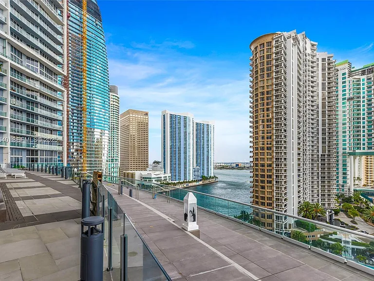 475 Brickell Ave #712-714 — Photo 16
