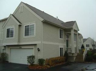 1446 New Haven Dr, Cary, IL 60013