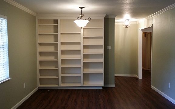 3rd image of 5730 Shadywood Dr