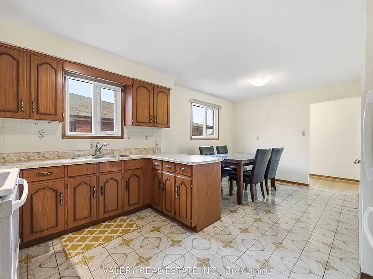 49 Sentinel Rd #A — Photo 12