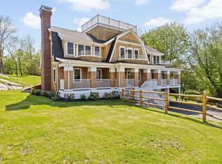 10 Ocean Ledge Dr, Cohasset, MA 02025