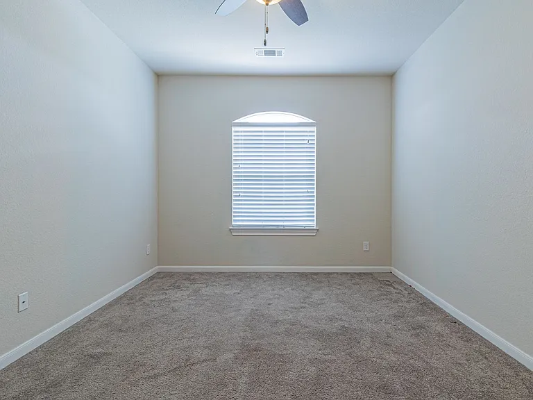 2727 Sonata Park — Photo 26