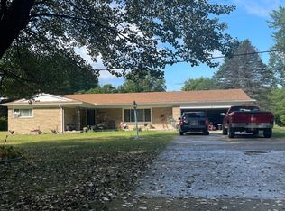 23860 Bohn Rd, Belleville, MI 48111