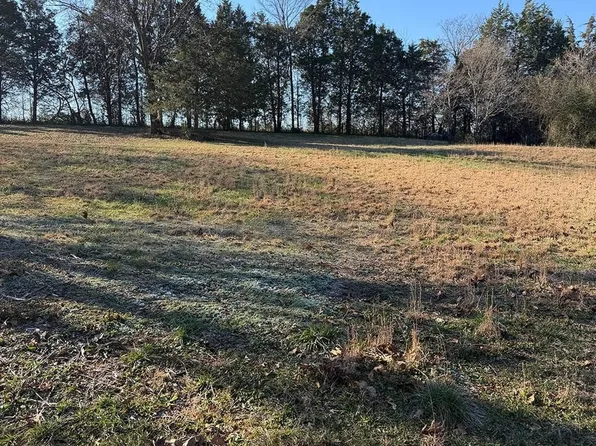 Cedar Springs Dr, Bowling Green, KY 42101