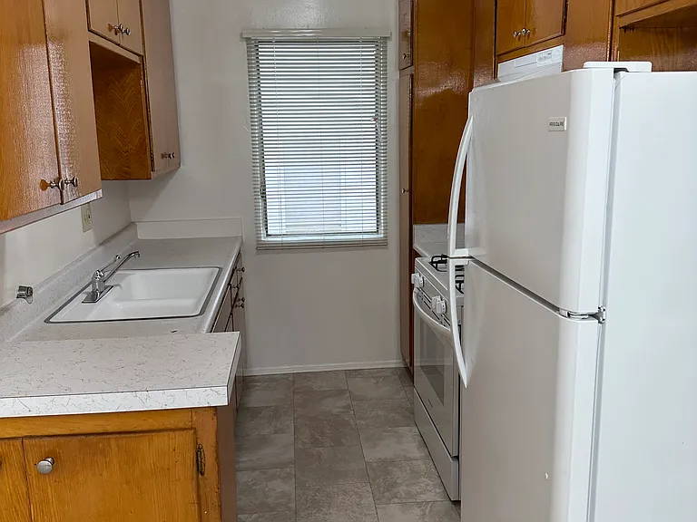 1009 N Hayworth Ave #4 — Photo 6