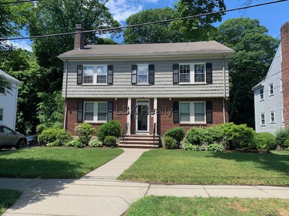 65 Cloverdale Rd