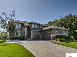 19517 William St, Omaha, NE 68130
