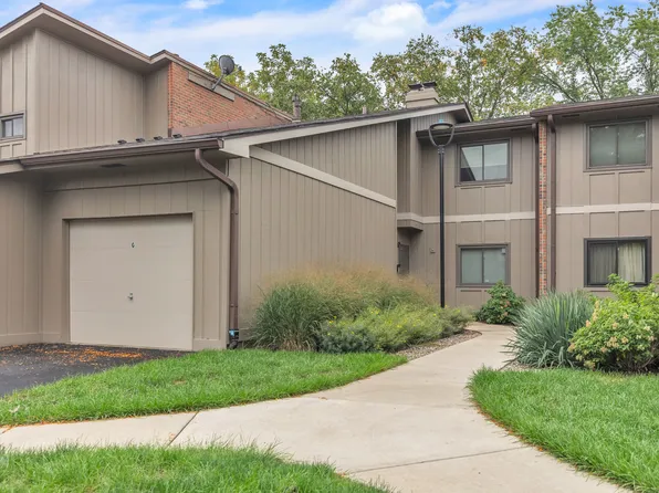 29W411 Emerald Green Dr #23-G, Warrenville, IL 60555