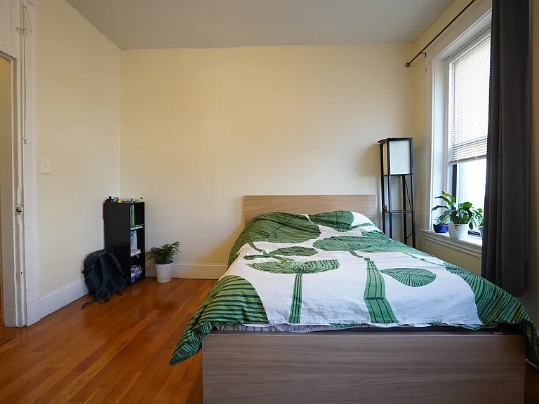 109 Windsor St. — Photo 7