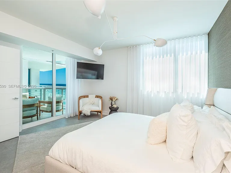 3801 Collins Ave #1502 — Photo 17