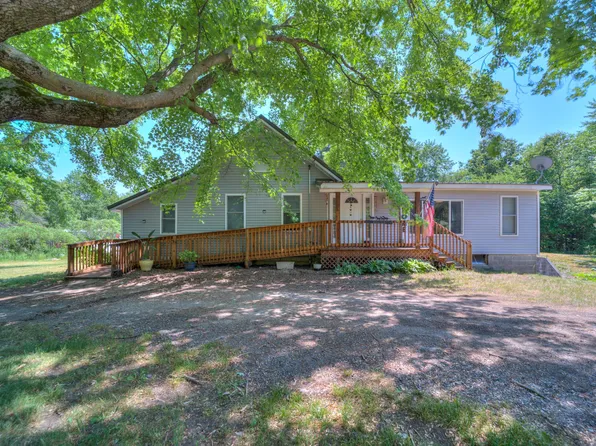 12340 Taft St, Nunica, MI 49448