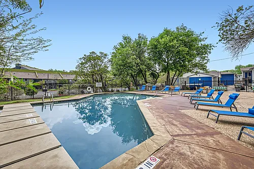 Element Austin Apartments Photo 1
