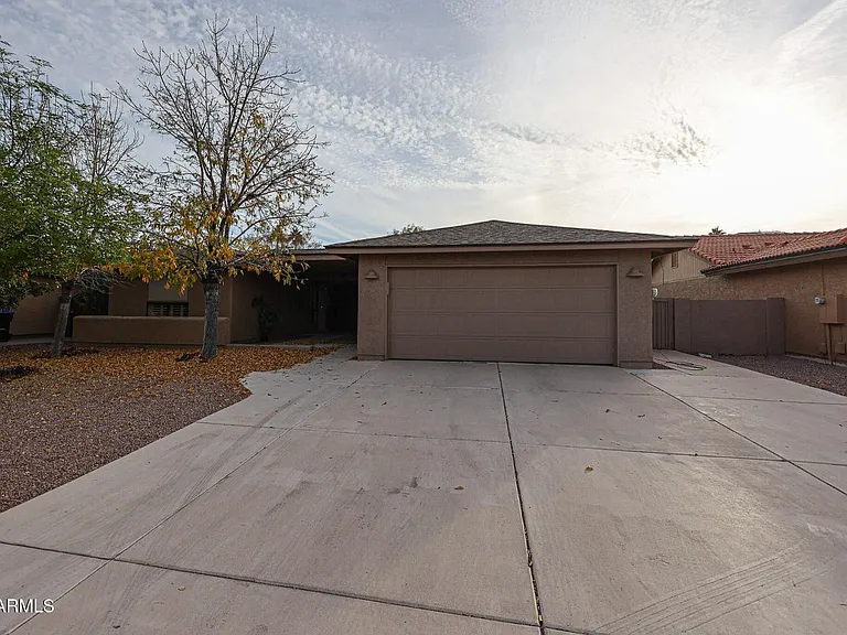 26033 S Hollygreen Dr — Photo 2