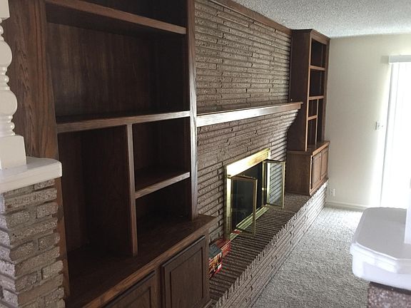 5th image of 525 SW 62nd Ter