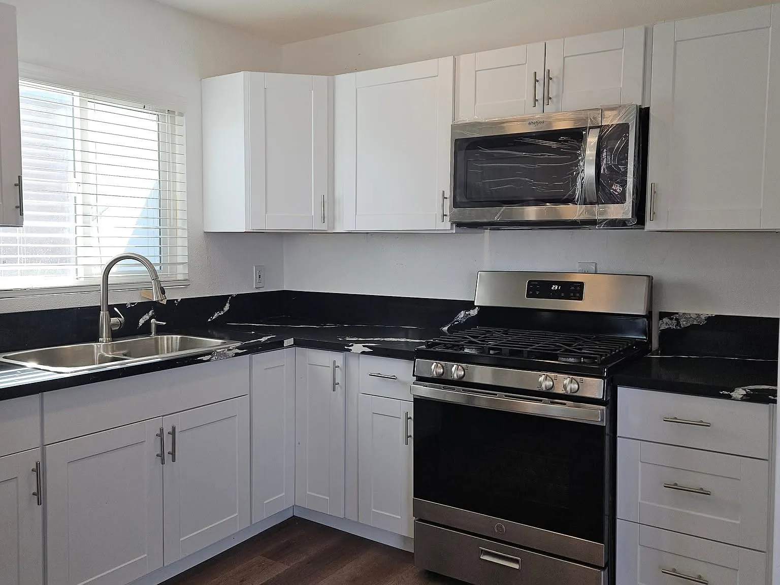 4 bed, 1112 sqft, $1,000 — Photo 2