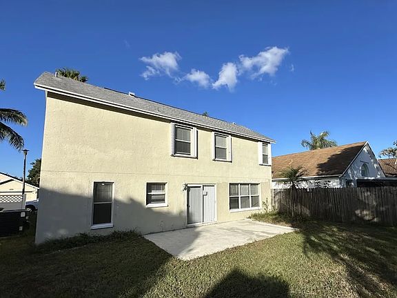2nd image of 5165 Foxhall Dr N