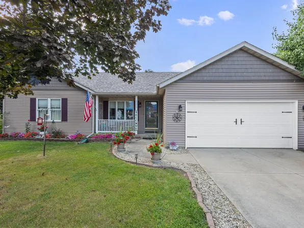 3379 E Sundew Dr, Rolling Prairie, IN 46371