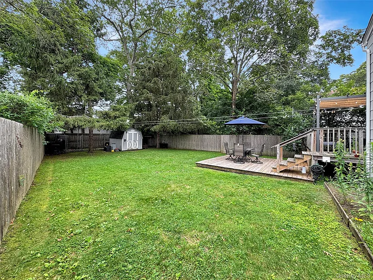 98 Frederick Ave — Photo 28