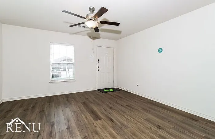 100 Stratton Ln — Photo 8