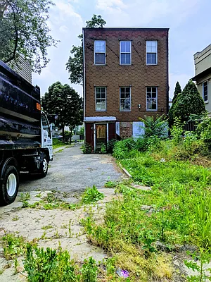 Sold by Prime America Real Estate Inc | media 9