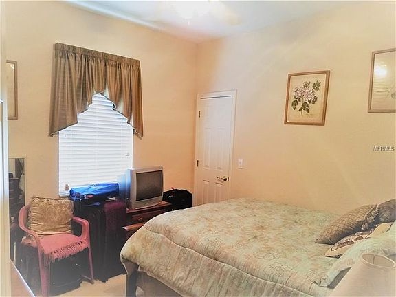 5th image of 9009 Pinebreeze Dr