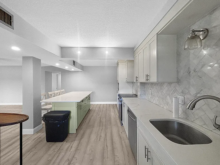 1291 SE Parkview Pl — Photo 11