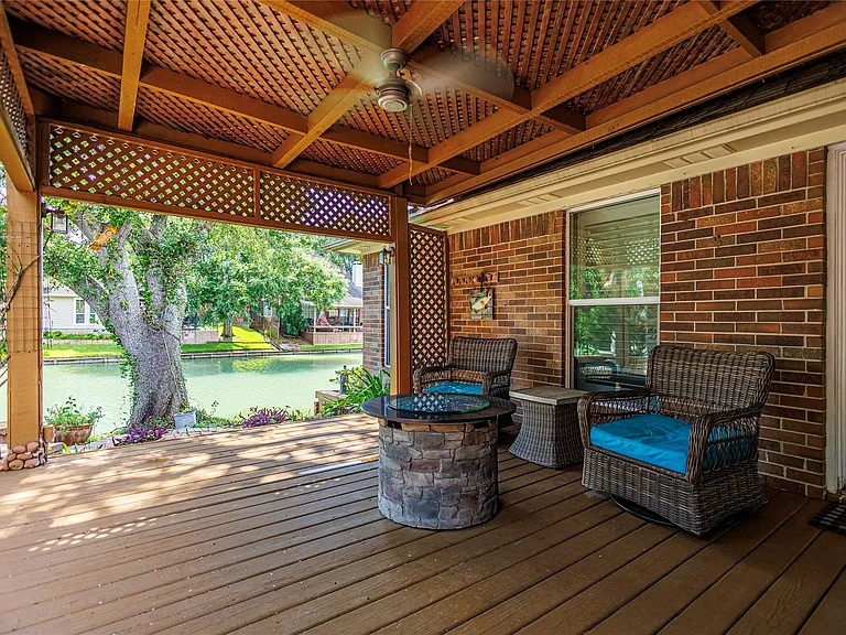 1247 Misty Lake Ct — Photo 27