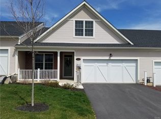 5508 Thornberry Ct, Whitehall, PA 18052