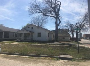 815 N 9th St, Independence, KS 67301