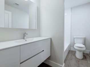 524 Roff Ave, Palisades Park, NJ 07650