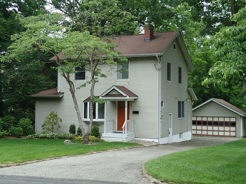 1st image of 13 N Baums Ct
