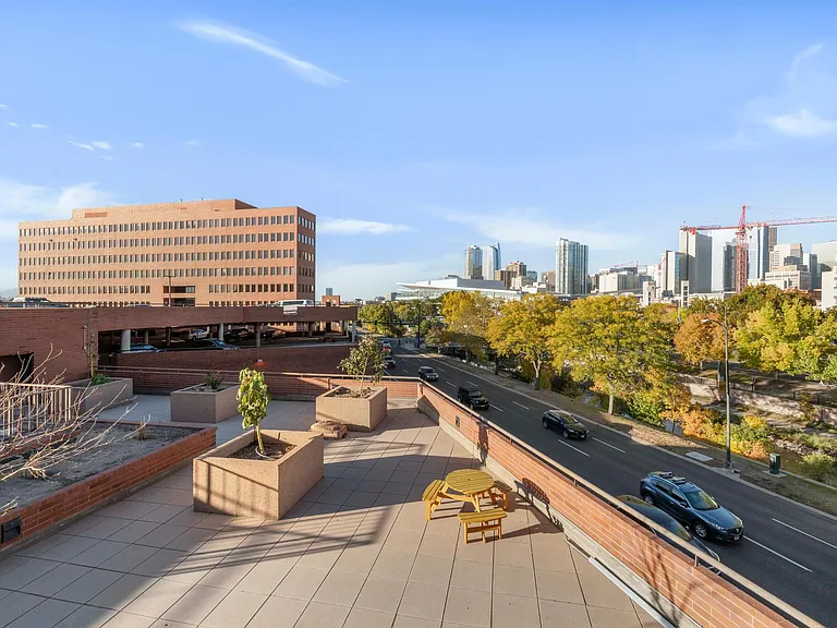 1301 N Speer Blvd #302 — Photo 37