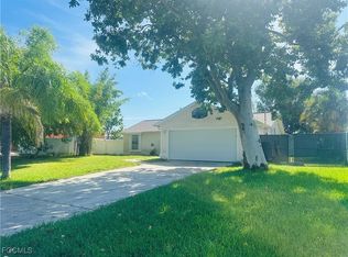 1421 SW 9th Ct, Cape Coral, FL 33991